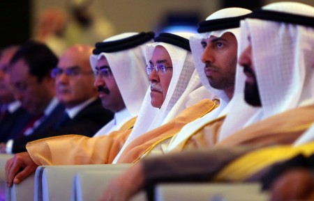 Bộ trưởng dầu từ Qatar, Saudi Arabia, United Arab Emirates và Kuwait tham dự cuộc hop OPEC