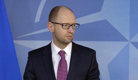 Nghị sĩ Ukraine đề xuất Thủ tướng Yatsenyuk nên thay chiếc Mercedes công vụ bằng một con lừa