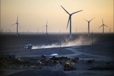  Trang trại gió Gansu có giá 17,5 tỷ USD được mong đợi sẽ đạt công suất 20.000 MW đến năm 2020.