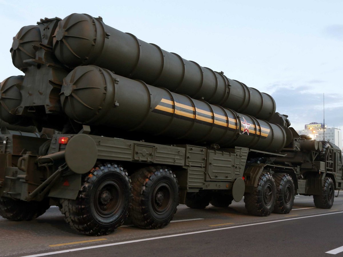 the-s-500-air-defence-system-is-currently-in-production-to-replace-the-s-400-system-russian-sources-say-the-new-system-will-cut-the-air-defence-response-time-in-