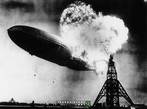Năm 1937, Sam Shere đã chụp được bức ảnh ghi lại thảm họa khí cầu Hindenburg bỗng nhiên bốc cháy rồi phát nổ ở New Jersey. Vụ tai nạn này đã cướp đi sinh mạng của 36 người.