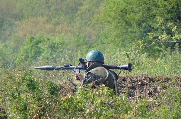 Ngoài ra, các binh sĩ của NGU còn được trang bị súng phóng lựu chống tăng RPG-7, RPG-16, RPG-22, RPG-26, RPG-18, súng không giật SPG-9.
