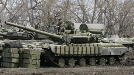Phiến quân được trang bị hiện đại với xe tăng Nga và những loại vũ khí hạng nặng khác.