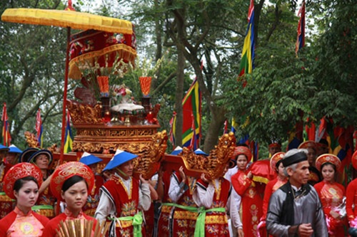 Lễ giỗ Tổ Hùng Vương là dịp con cháu người Việt tưởng nhớ và hướng về cội nguồn