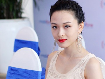 Hoa hậu Trương Hồ Phương Nga.