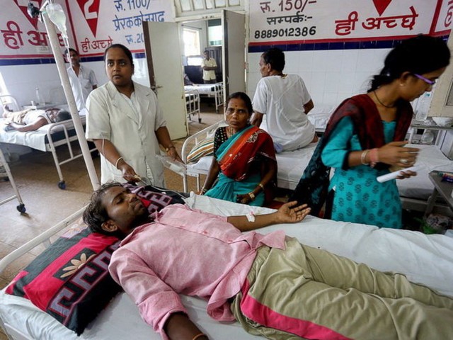   Người dân nhập viện do nắng nóng ở Bhopal Madhya Pradesh - Ảnh: EPA