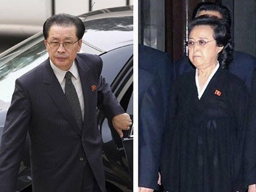Bà Kim Kyong-hui (phải) và chồng, ông Jang Song-thaek - Ảnh: Reuters