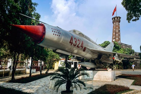 Một chiếc máy bay MiG-21 của Không quân Việt Nam trong bảo tàng.