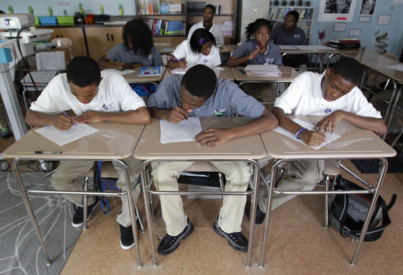Học sinh trong một lớp học nâng cao ở Baltimore, Mỹ ngày 1/5/2012. Cũng thời điểm này, 2 triệu học sinh đã tham gia 3,7 triệu kỳ thi cuối năm dành cho lớp nâng cao – một con số cao gấp đôi so với cách đó một thập kỷ. Ảnh: AP