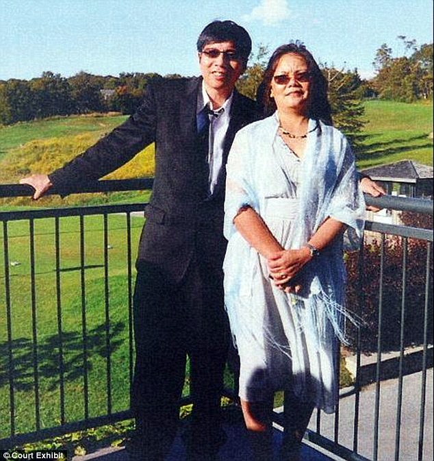 Ông Huei Hann Pan cùng vợ Bich Ha. photo courtesy: Court Exhibit.
