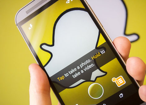 Snapchat có thiết kế đơn giản, độc đáo, lan truyền với tốc độ chóng mặt trong giới trẻ và tiếp tục thu hút khoảng 200 triệu người sử dụng mỗi tháng.