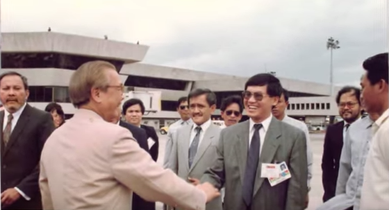 Ông Johnathan Hạnh Nguyễn những năm 1980. Nguồn: FBNC Việt Nam.