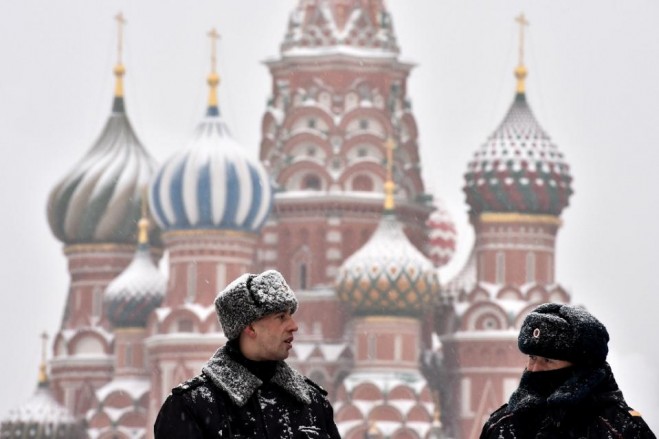Quảng trường Đỏ với hình ảnh Nhà thờ thánh Basil - Moscow - Nga