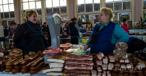 Chợ Privoz ở Odessa, nới có bán nhiều loại thực phẩm, rau quả ngon và rẻ.