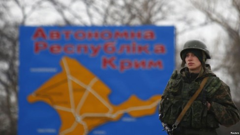 Người lính Nga trên đất Crimea của Ukraina, 4 tháng ba 2014